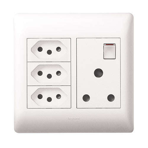 Legrand Ysalis RSA 3 Slimline Socket 4 x 4