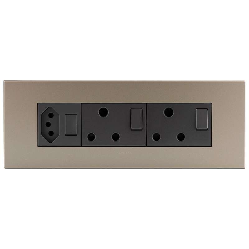 Legrand Arteor 8 Module Power Cluster