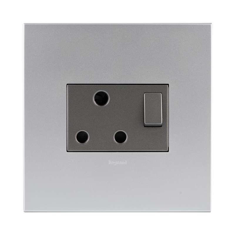 Legrand Arteor Single RSA Socket 4 x 4
