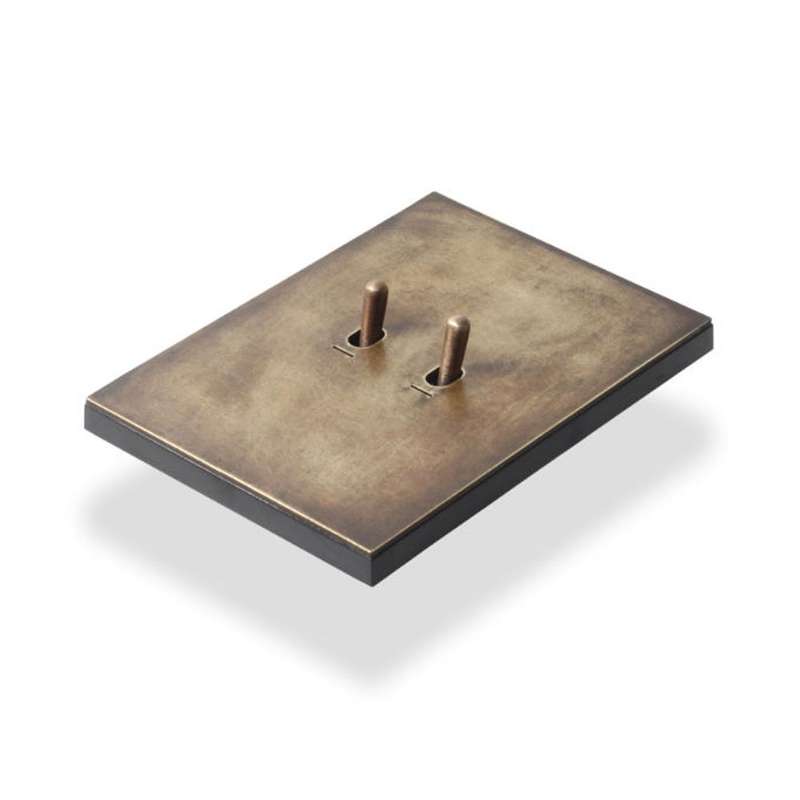 Lumen8 Q-BIC 2 Lever 2 Way Brass Toggle Switches 2 x 4 - Aged Brass