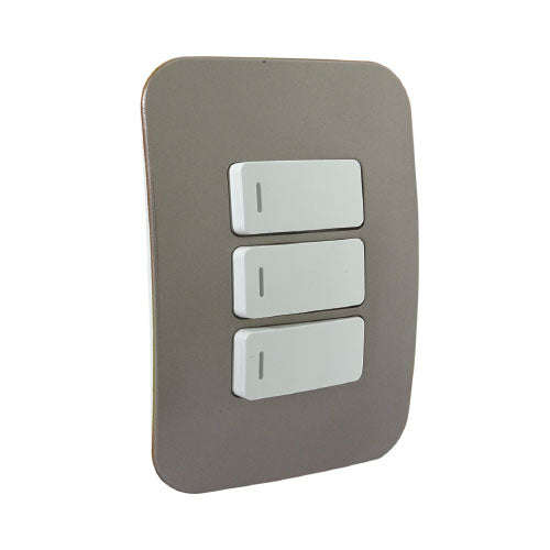 VETi 1 3 Lever 1-Way Light Switch 4 x 2 - White Modules