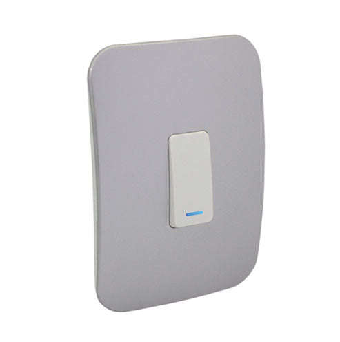 VETi 1 1 Lever 2-Way Light Switch with Locator 4 x 2 - White Module