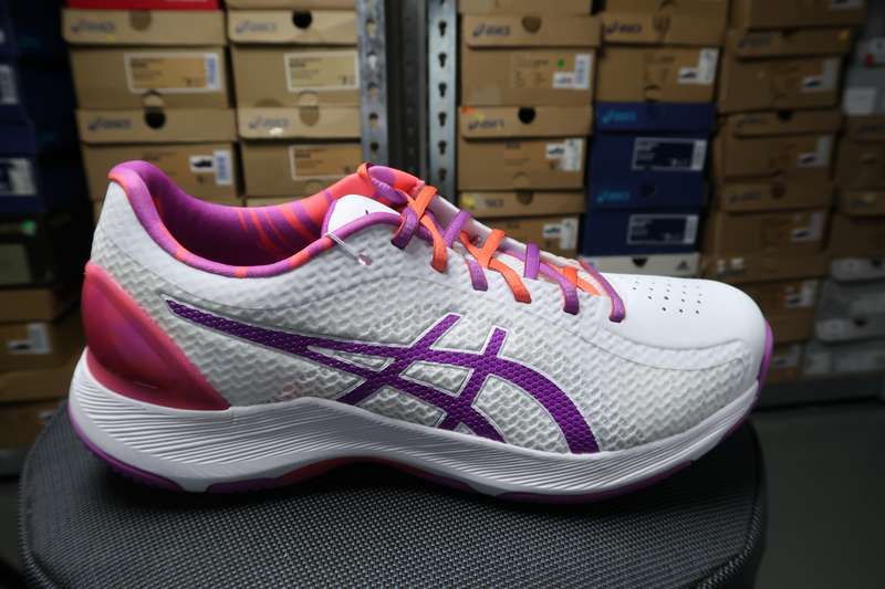 Asics Netburner Super FF Netball shoe