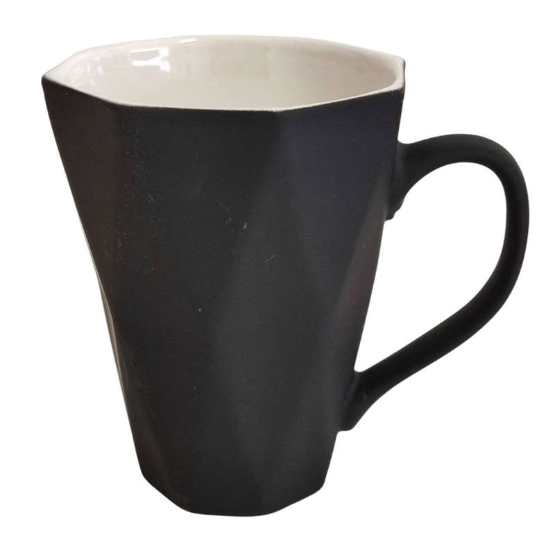 Elegant Black Diamond Pattern Ceramic Mug