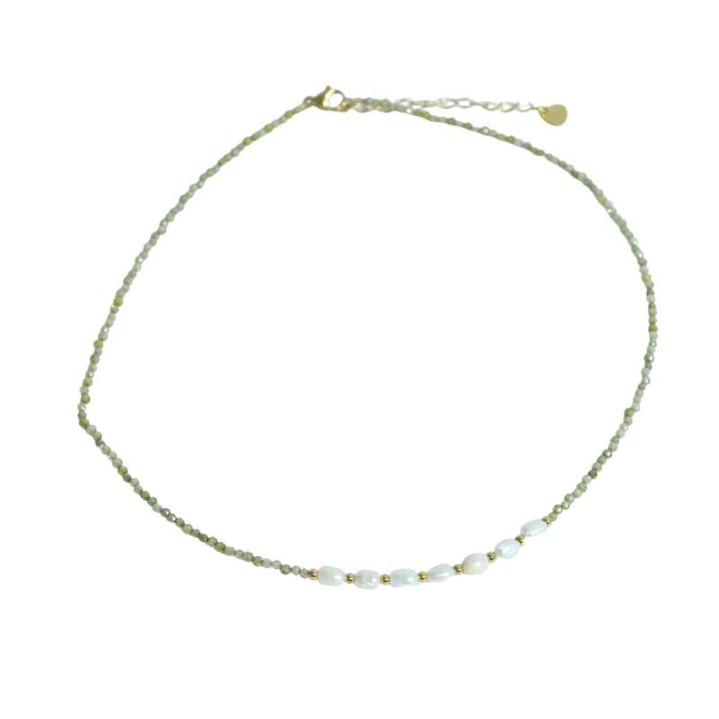 Necklace - White Pearls, Green Beads