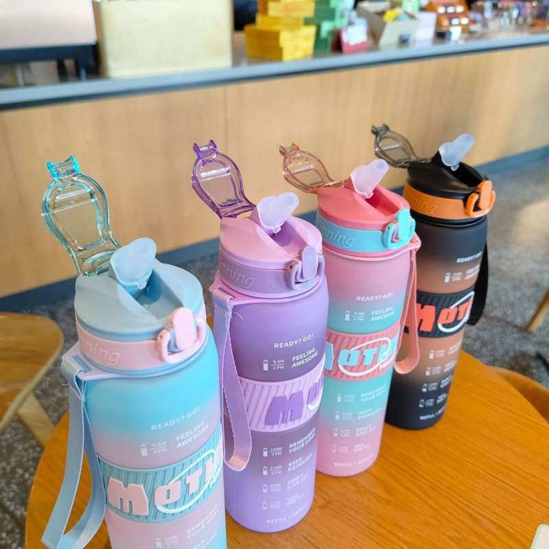 Motion water bottle