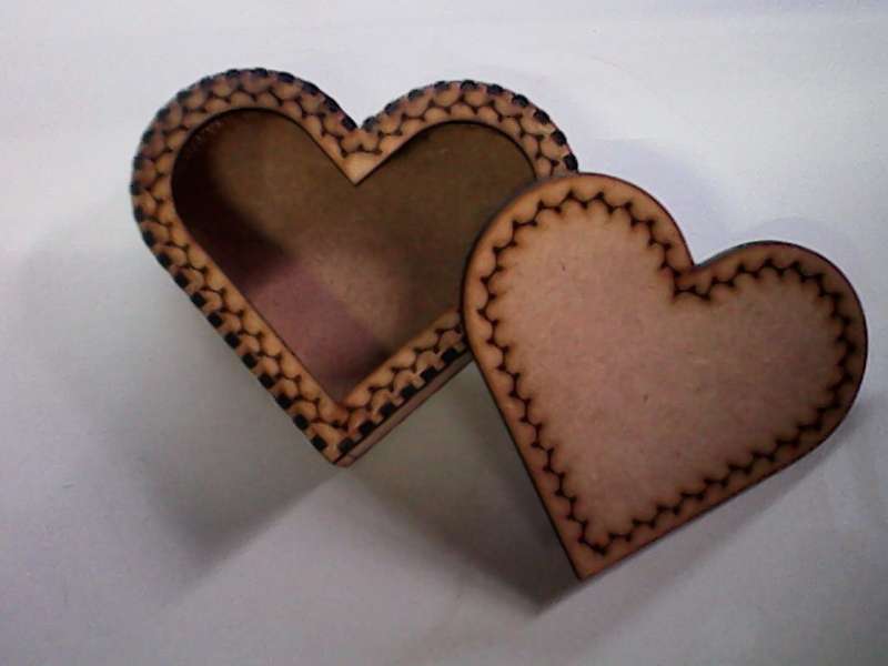 Jewellry box- heart -135mm x 45mm