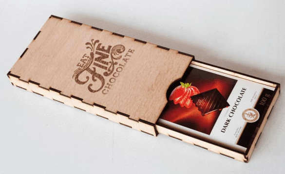 Chocolate gift box with sliding compartment - Measures 105 x 205 x 22mm