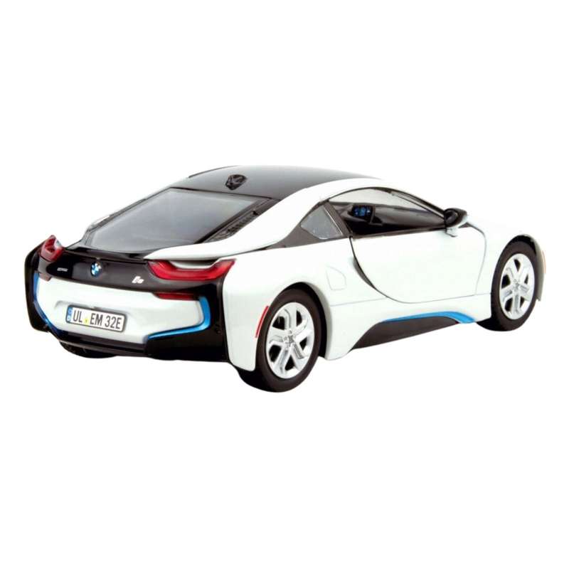 Motormax 2018 BMW i8 Coupe Scale 1:24 - White