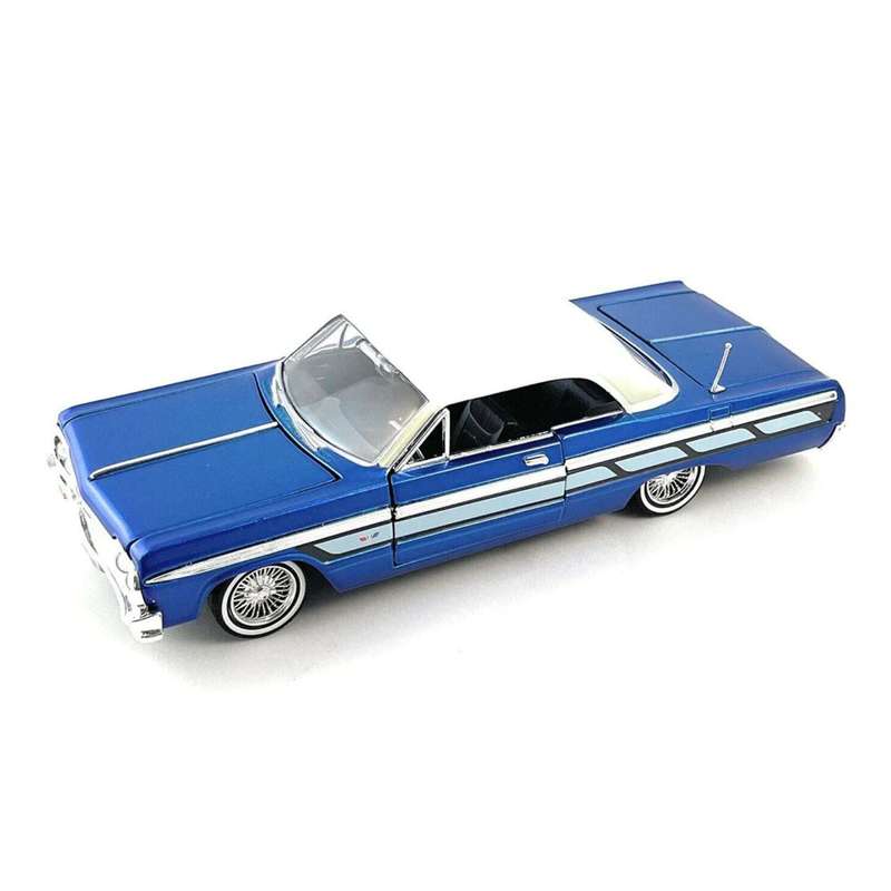 Motormax Get Low Series Diecast Scale Model  1964 Chevrolet Impala Scale 1:24 - Metallic Blue