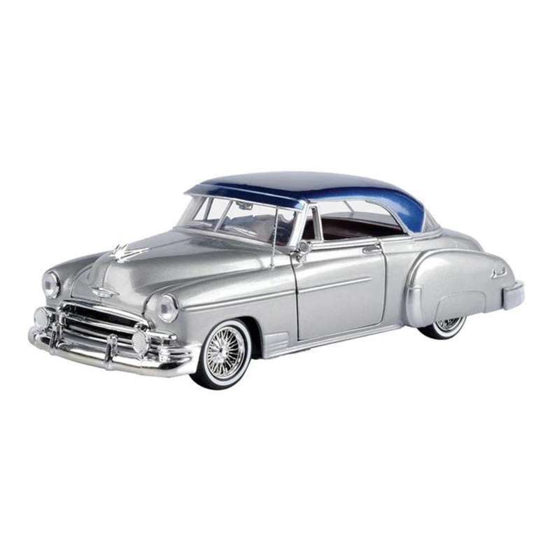 Motormax Get Low Series Diecast Scale Model  1950 Chevy Bel Air Lowrider Silver Metallic with ...