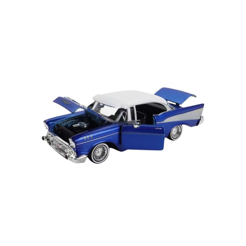Motormax Get Low Series Diecast Scale Model  1957 Chevy Bel Air - Candy Blue / White Scale 1:24