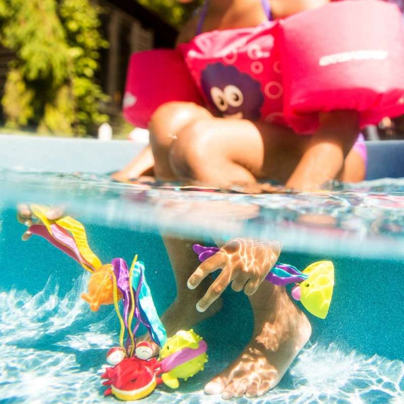 B. Toys Scoop-A-Diving Set  Finley Pool Toys