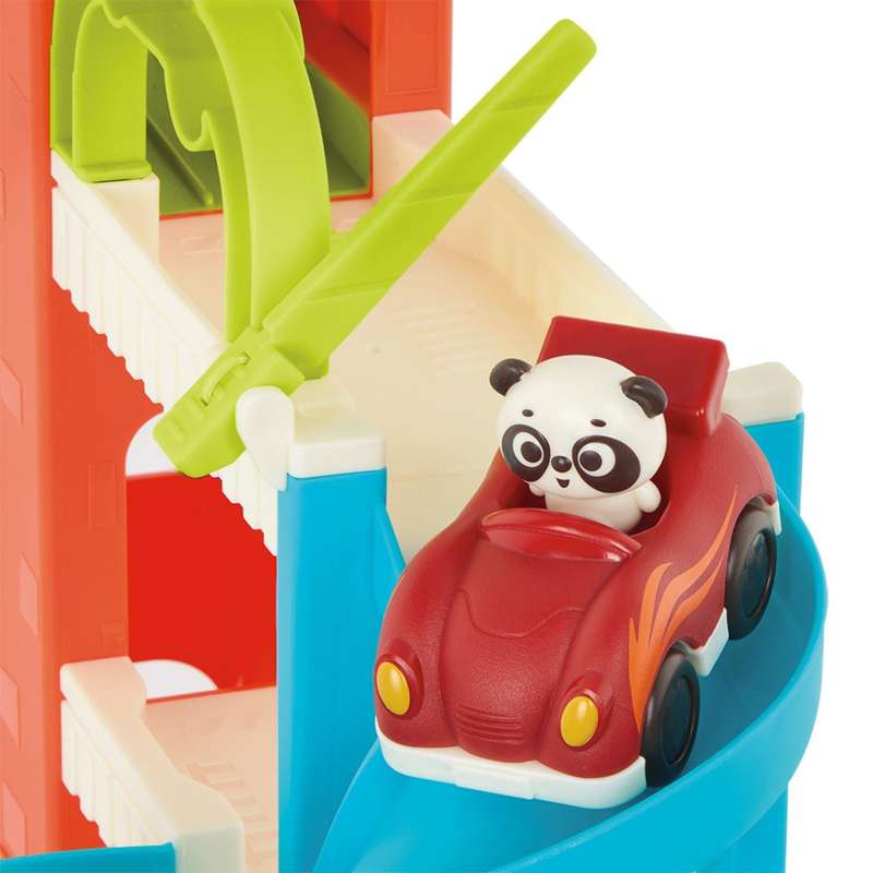 B. toys Bingos Garage - Vehicle Play Set