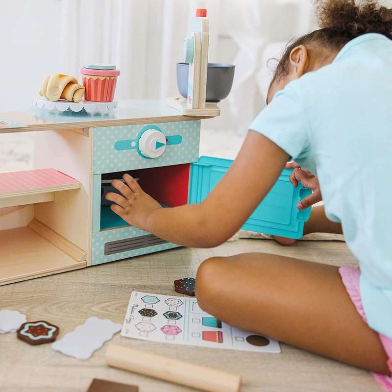 Melissa & Doug La Patisserie Bake Shop