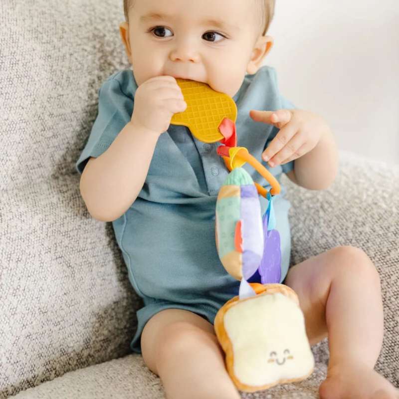 Melissa & Doug PB&J (Peanut Butter & Jelly) Take-Along Toy