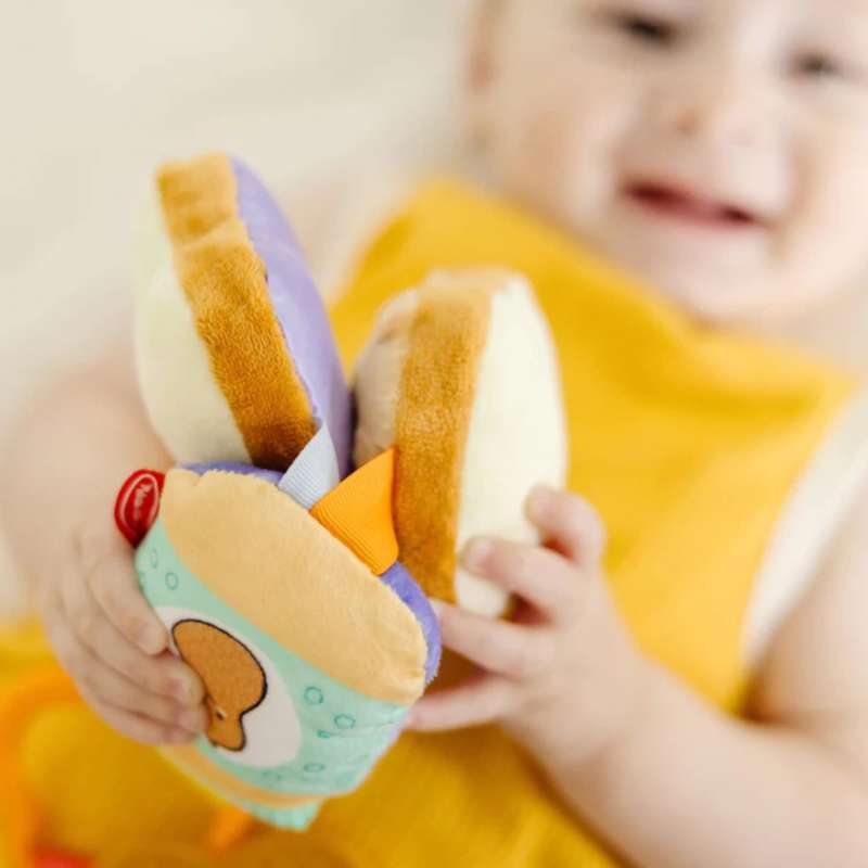 Melissa & Doug PB&J (Peanut Butter & Jelly) Take-Along Toy