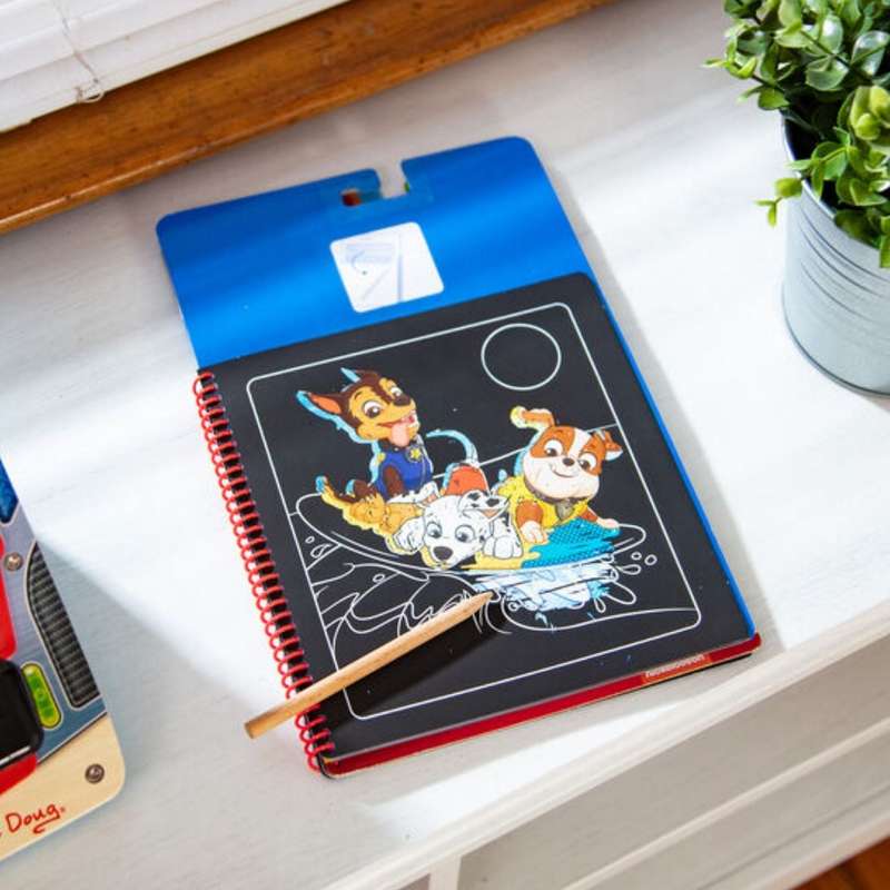 Melissa & Doug Paw Patrol Scratch Art - Chase