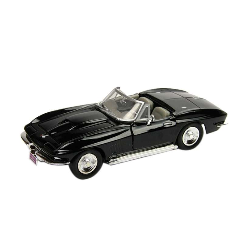 Motormax 1967 Corvette Scale 1:24 Diecast Vehicle - Black