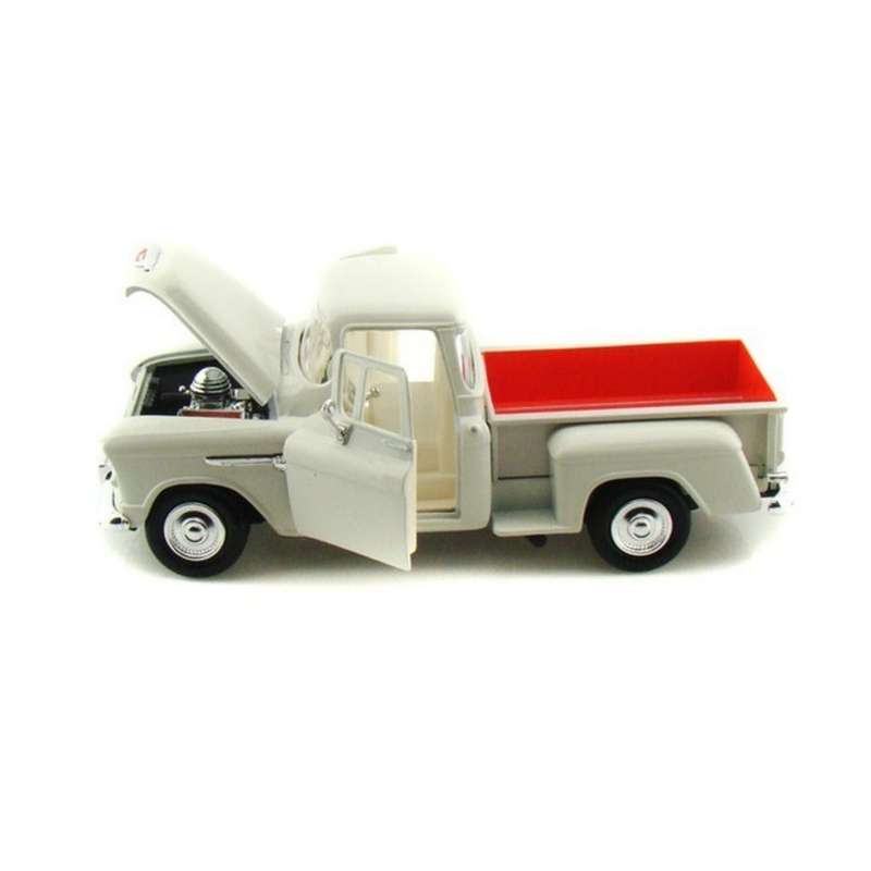 Motormax 1:24 Scale 1955 Chevy 3100 Stepside Cream Diecast Vehicle