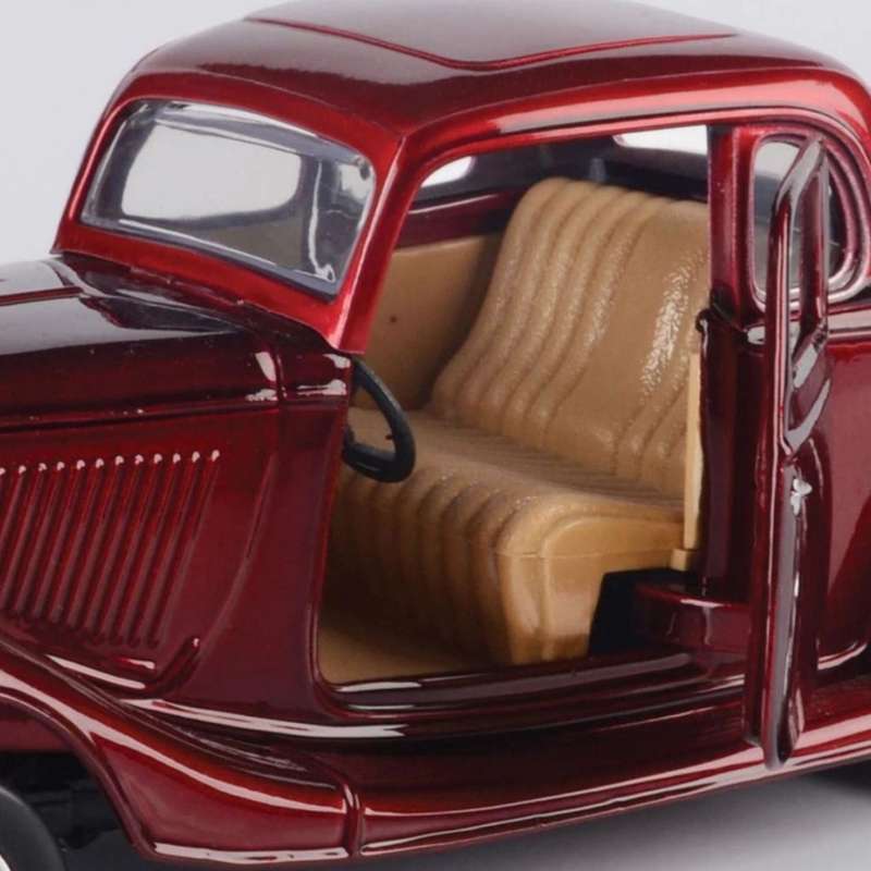 Motormax 1934 Ford Coupe Hardtop Metallic Red 1:24 Scale Diecast Car