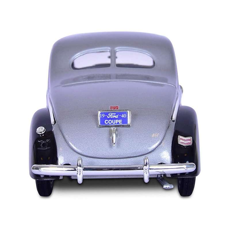 Motormax Ford Deluxe Grey/Black 1940 1:18 Scale Diecast Car