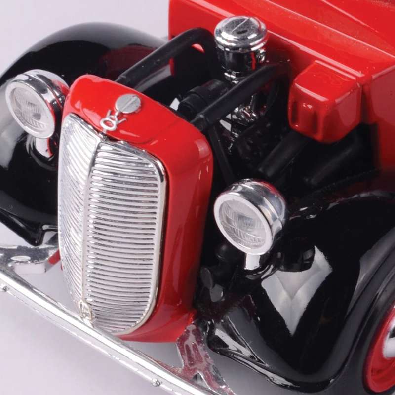 Motormax 1937 Ford Pickup Red 1:24 Scale Diecast Car