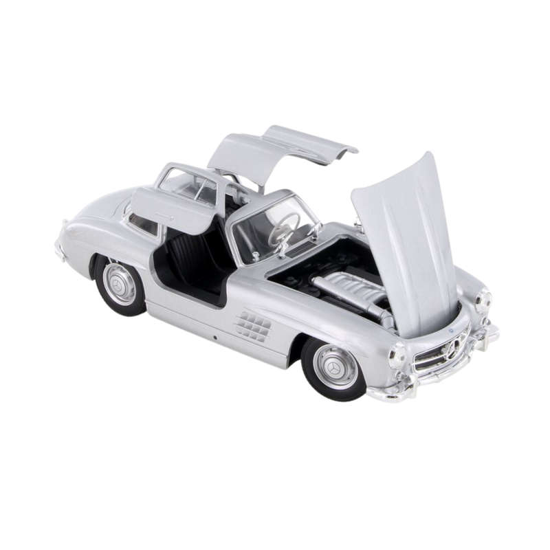 Welly Mercedes Benz 300SL Silver 1:24 Scale Diecast Car
