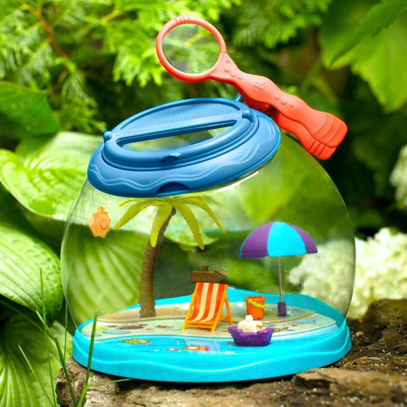 B. Toys Tiki Retreat Bug Hotel