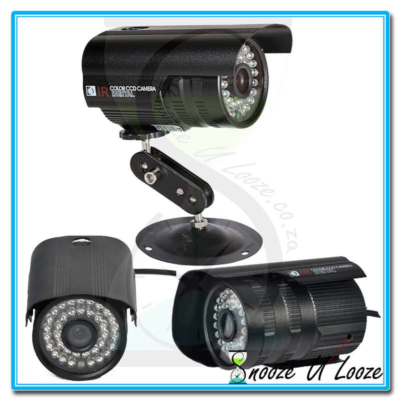 700 TVL Water resistant Day/Night Camera *6 Month Warranty*(Black)