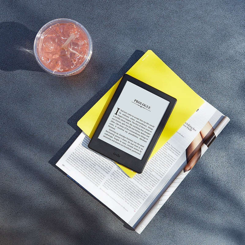 Kindle E-reader WHITE, 6" WIFI**FREE SHIPPING IN STOCK**