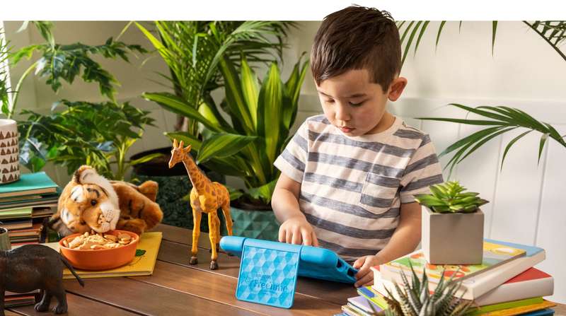 Fire 7 Kids Edition Tablet 16 GB, Blue Kids Case 9th generation 2019 release**FREE SHIPPING IN ST...