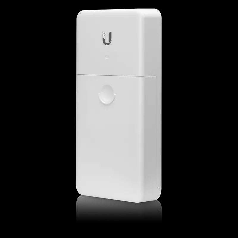 Ubiquiti UISP 4 Port Gigabit with 3 PoE Out Port NanoSwitch | N-SW