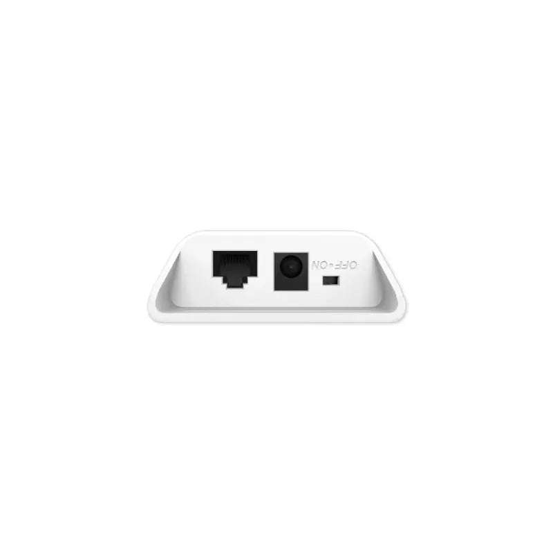 D-Link Gigabit PoE Injector; 10/100/1000Mbps data passthrough rate; IEEE802.3at compliant; DC Out...