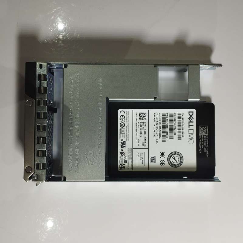 Dell 960GB 2.5-inch SATA Mix Use 6Gbps 512e SSD with 3.5-inch Caddy Tray