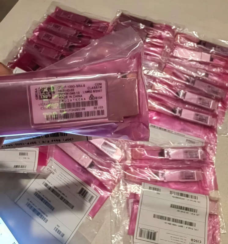 Cisco QSFP-100G-SR4-S 100GB BASE-SR4 860nm MMF Optical QSFP Transceiver