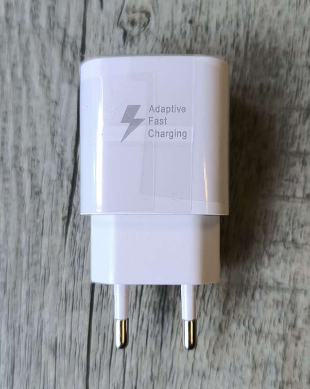 5v 2Amp USB Wall Charger - Compact and Efficient Charger for Smartphones and Tablets