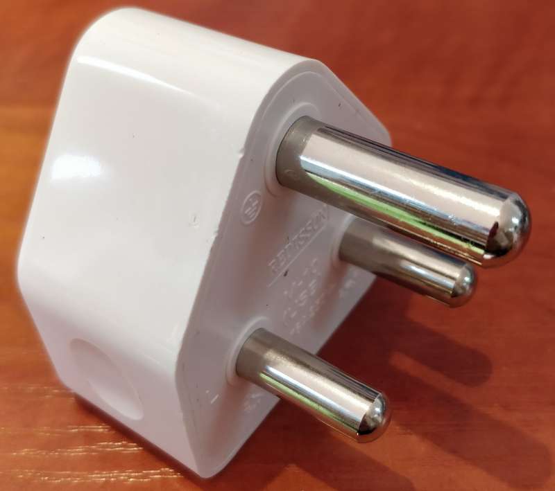Ausma USB PlugTop - Charge Multiple Devices Simultaneously