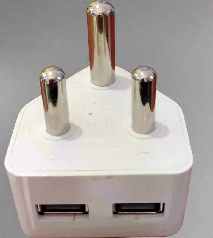 Ausma USB PlugTop - Charge Multiple Devices Simultaneously