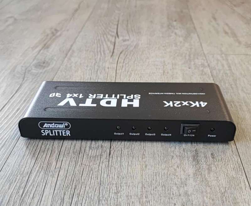 ANDOWL Q-HD1400 3D 1080P 1 to 4 HDMI Splitter - Distribute HDMI Signal to Four Displays Simultane...