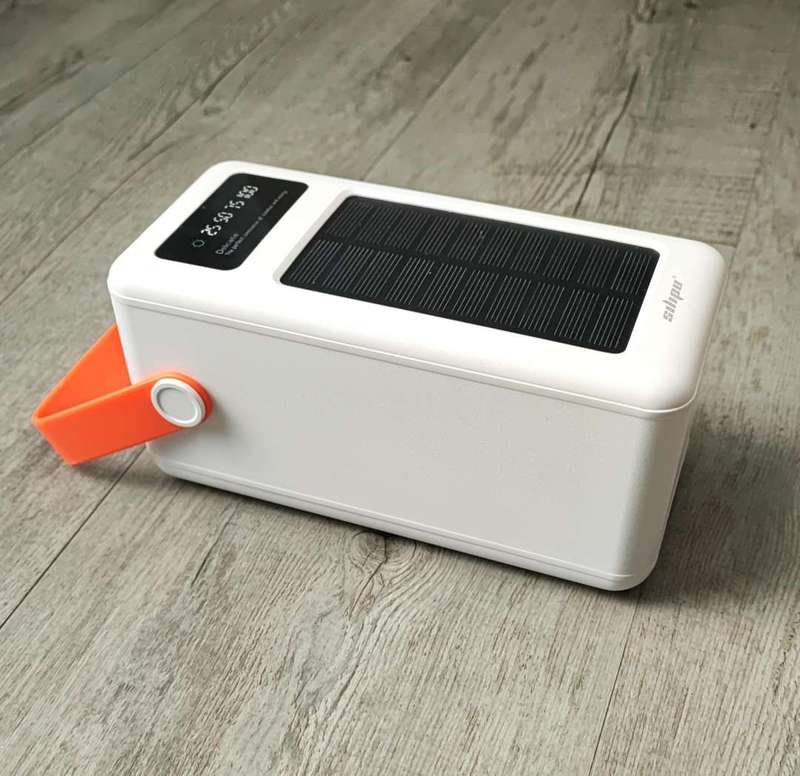 Silipu HUGE CAPACITY 40000mAh 296wh Quad 2.4A USB SOLAR Power Bank and Mobile Phone Charger - Cha...