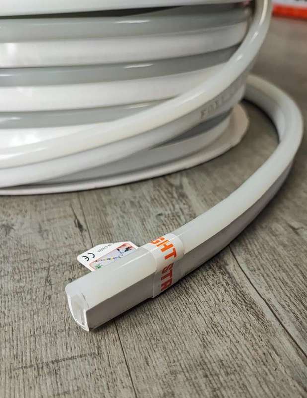 FOYU 50m Heavy Duty Neon Flexible SMD2835 Led Chip LED Weatherproof Rope Light Strip Roll