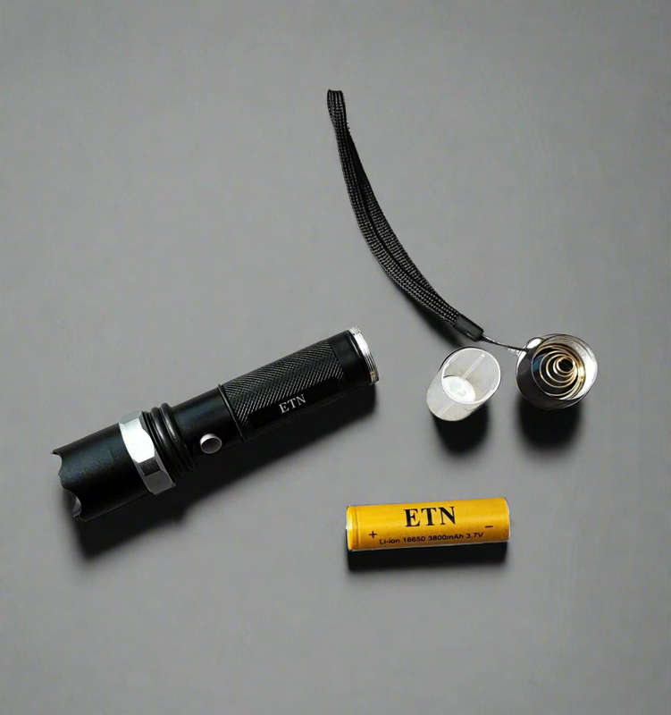 ETN Rechargeable Lithium Adjustable Zoom LED Flashlight