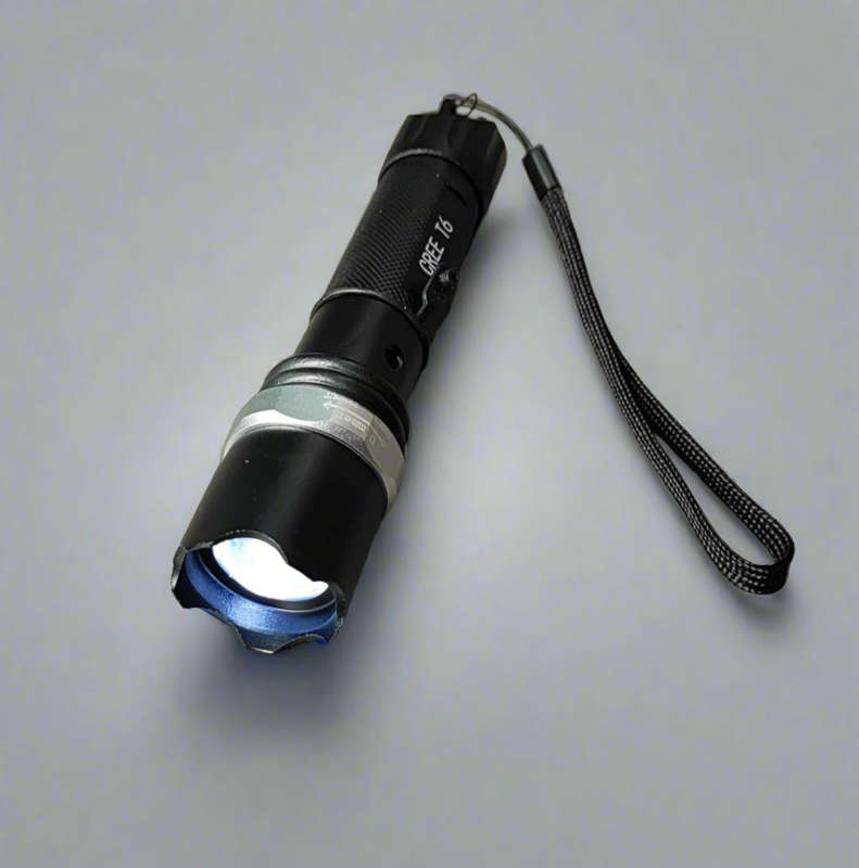 ETN Rechargeable Lithium Adjustable Zoom LED Flashlight