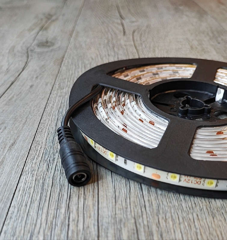12v DC 5m 300 x 5050Led Chip Soft Cool White Weatherproof LED Light Strip Roll