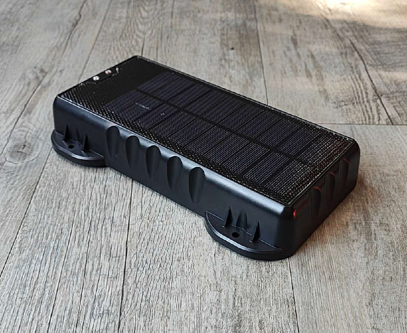 ZZTK900 DIY No-Contract Solar Charged Portable GPS Tracker - Real-Time Tracking for Vehicles and ...