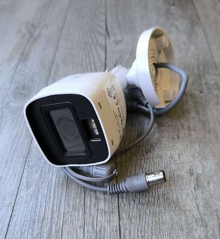 HiLook Hybrid Light 2MP 2.8mm AHD Outdoor Weatherproof Camera