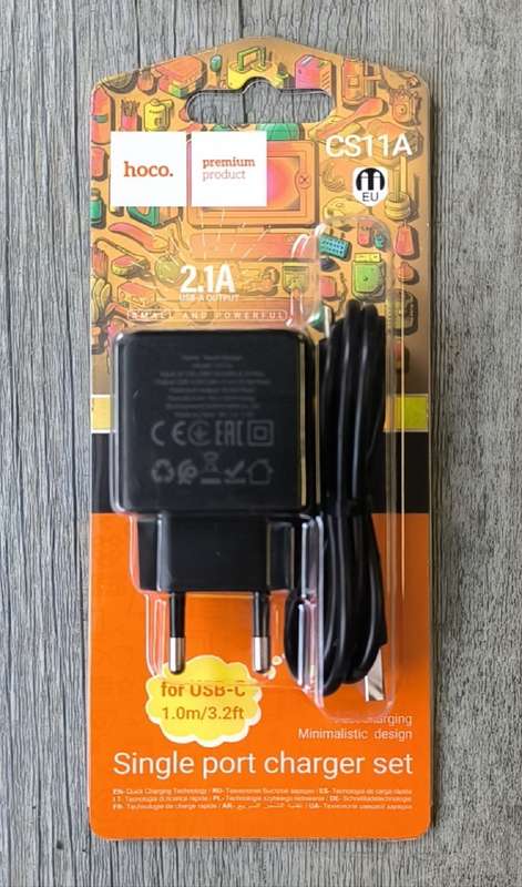 HOCO CS11A Premium 2.1Amp Mobile Phone Wall Charger + USB-C Cable  Black