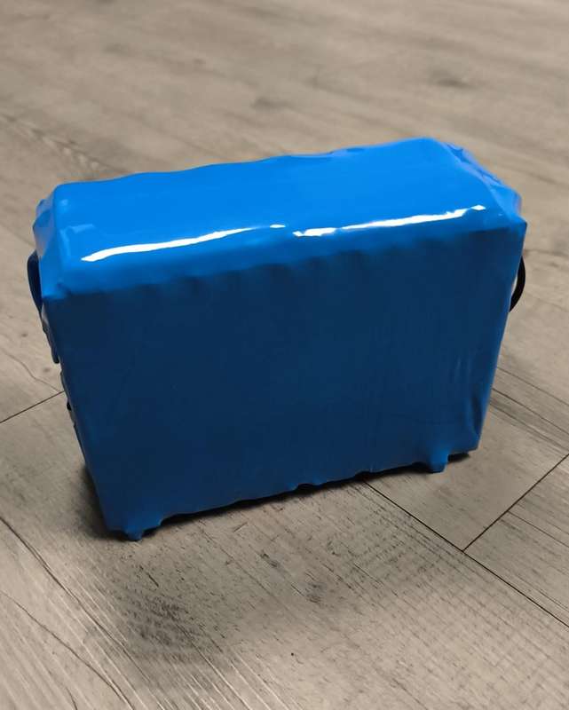 23AH 299Wh 12.8v LifePo4 Lithium Rechargeable Battery