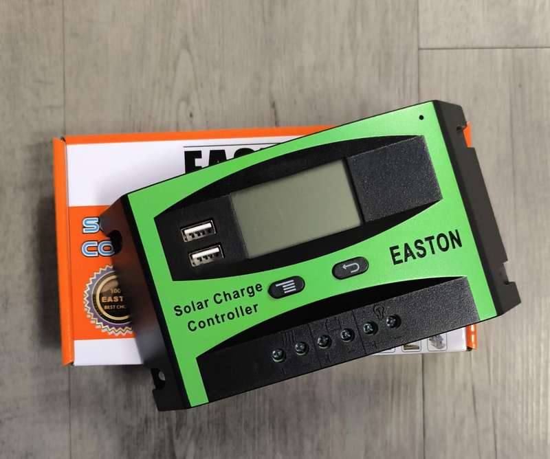 EASTON 10A 12v/24v Solar Charge Controller